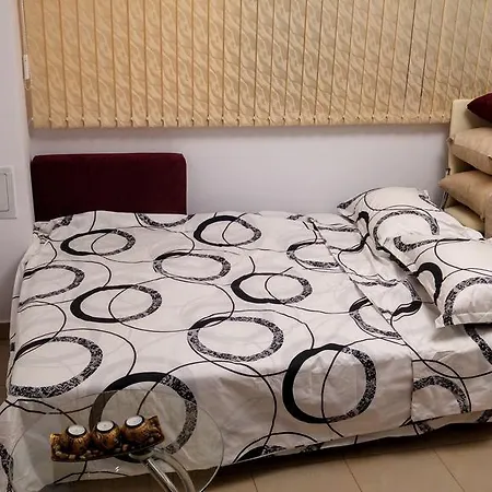 4 In Bourgas Apartment *